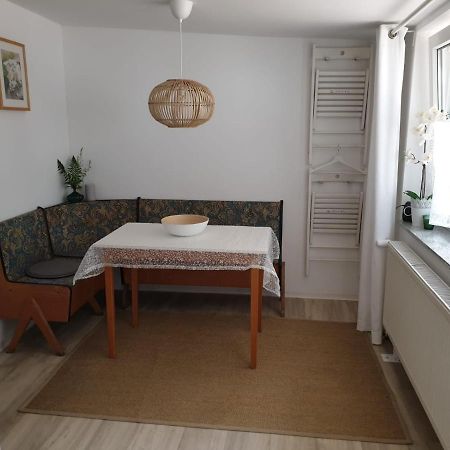 Ferienwohnung Lindenhof, Zentrumsnah Mit Terrasse Und Grillmoeglichkeit Magdeburg Exterior foto